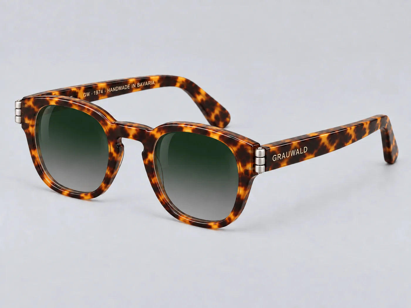 CN-05 in Schildpatt Amber — tortoise acetate, three-quarter view
